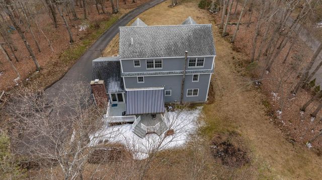 28 Peaslee Court, Hampstead, NH 03841