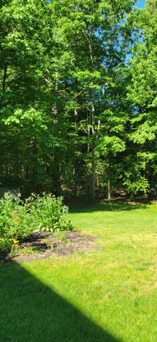 28 Peaslee Court, Hampstead, NH 03841