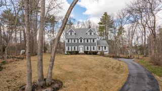 28 Peaslee Court, Hampstead, NH 03841