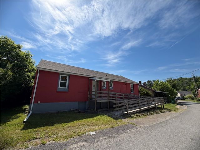 139 A Street, Clarksville, PA 15322