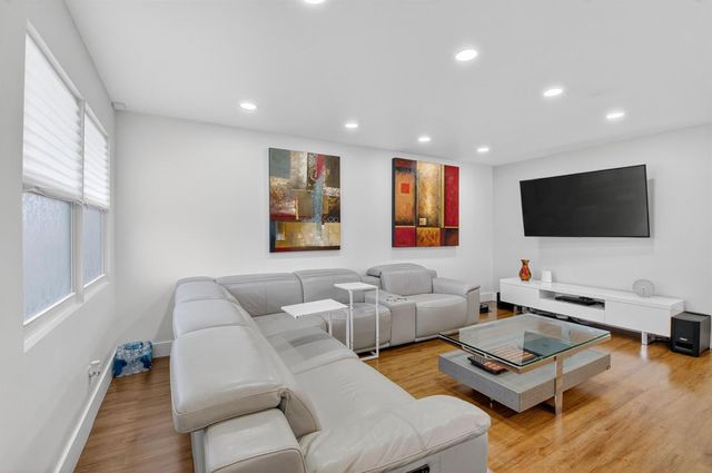 3005 Guildford A, Boca Raton, FL 33434
