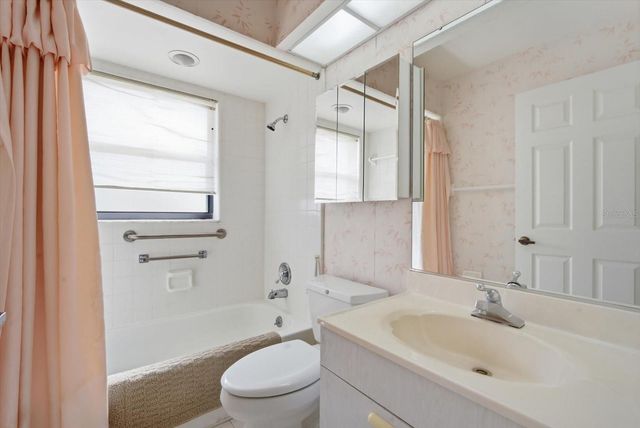 302 NORTHWAY DRIVE, Sun City Center, FL 33573