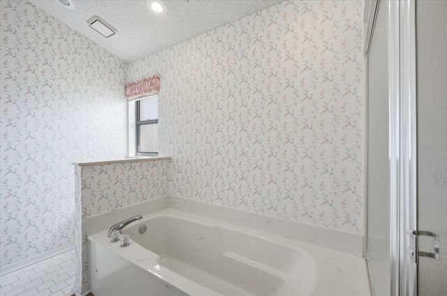 302 NORTHWAY DRIVE, Sun City Center, FL 33573