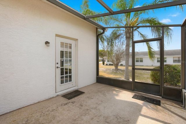 302 NORTHWAY DRIVE, Sun City Center, FL 33573