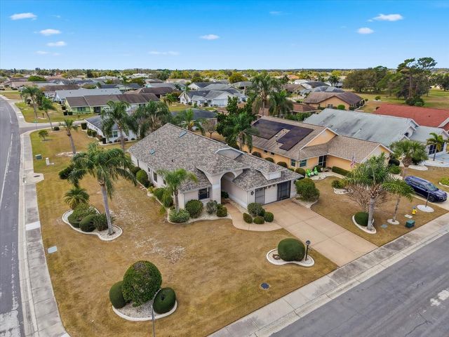 302 NORTHWAY DRIVE, Sun City Center, FL 33573