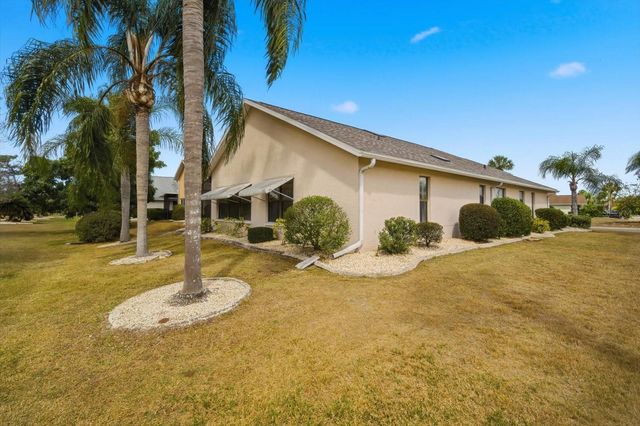 302 NORTHWAY DRIVE, Sun City Center, FL 33573