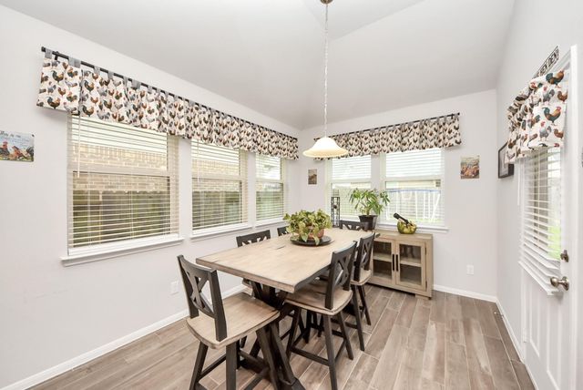 1859 Beau Banks Way, Alvin, TX 77511