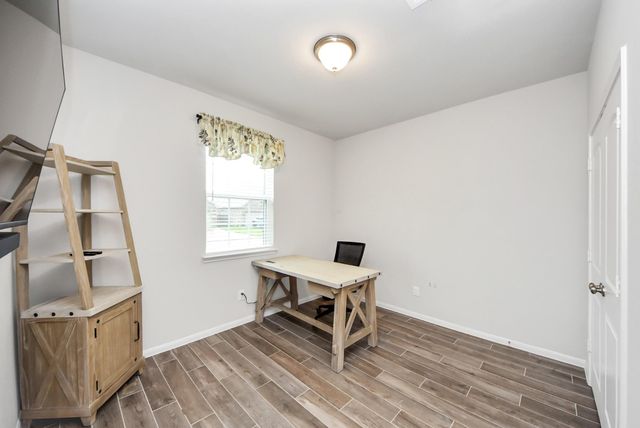 1859 Beau Banks Way, Alvin, TX 77511