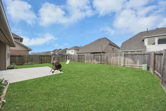 1859 Beau Banks Way, Alvin, TX 77511