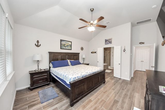 1859 Beau Banks Way, Alvin, TX 77511