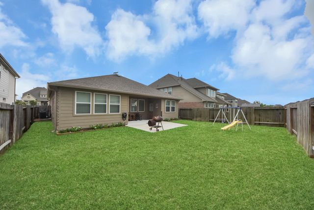 1859 Beau Banks Way, Alvin, TX 77511