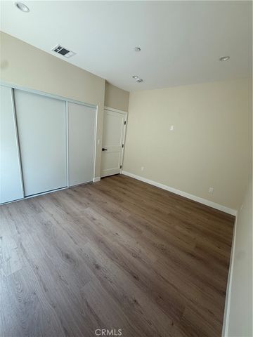 7826 Kyle Street, Sunland, CA 91040