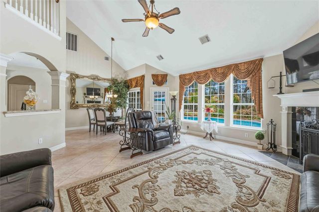 2914 Wilshire Lane, Baytown, TX 77521