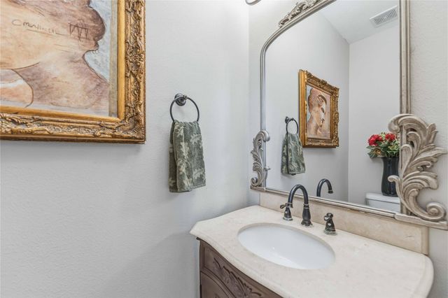 2914 Wilshire Lane, Baytown, TX 77521