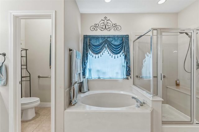 2914 Wilshire Lane, Baytown, TX 77521