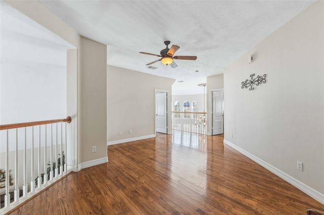 2914 Wilshire Lane, Baytown, TX 77521