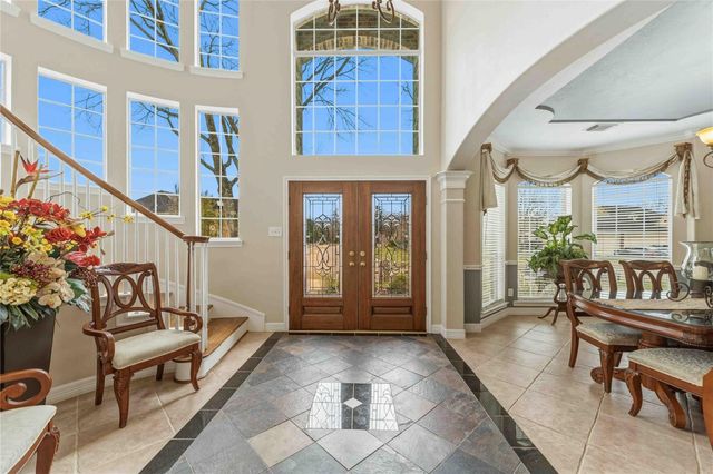 2914 Wilshire Lane, Baytown, TX 77521