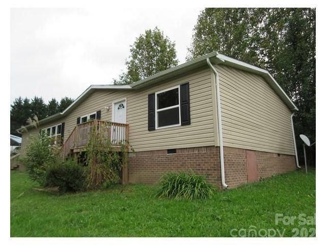 123 Josiah Lane, Hendersonville, NC 28792