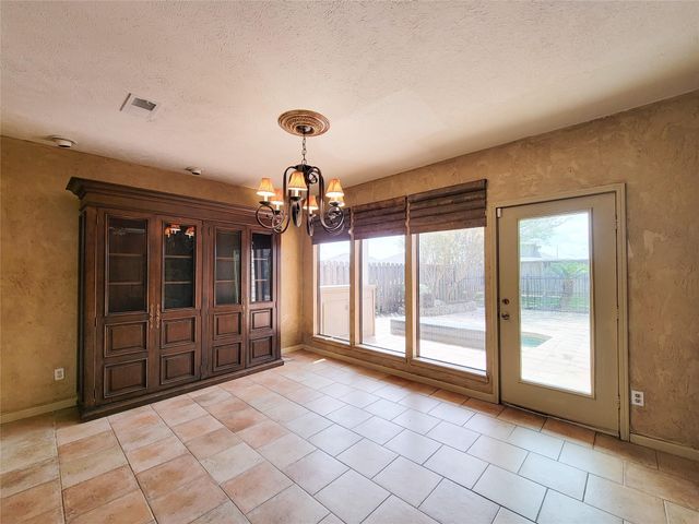 4717 Country Club View, Baytown, TX 77521