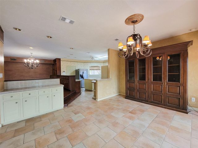 4717 Country Club View, Baytown, TX 77521