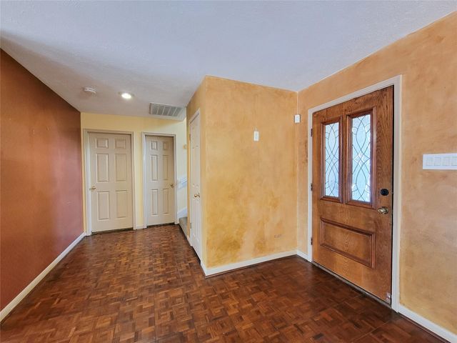 4717 Country Club View, Baytown, TX 77521