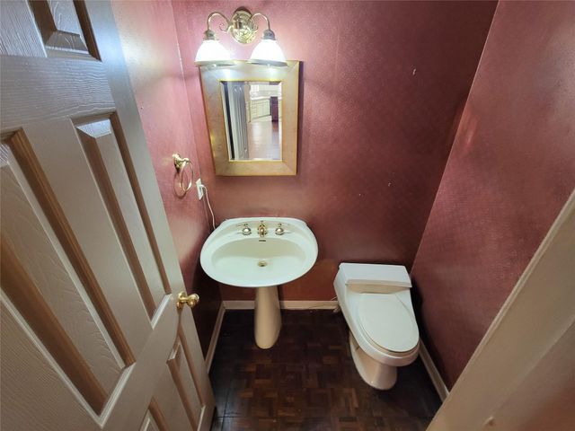 4717 Country Club View, Baytown, TX 77521