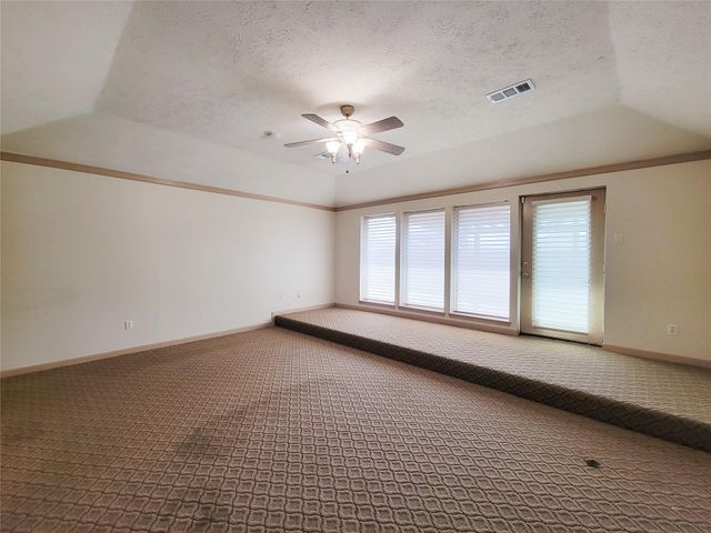 4717 Country Club View, Baytown, TX 77521