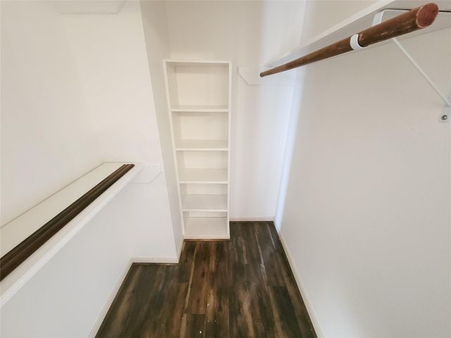 4717 Country Club View, Baytown, TX 77521