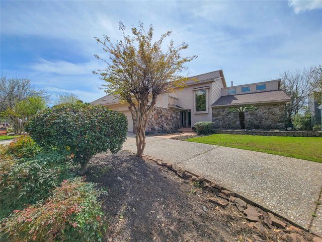 4717 Country Club View, Baytown, TX 77521