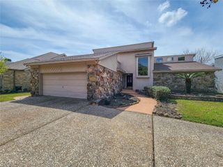 4717 Country Club View, Baytown, TX 77521