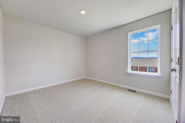 317 ORPINGTON, Martinsburg, WV 25403