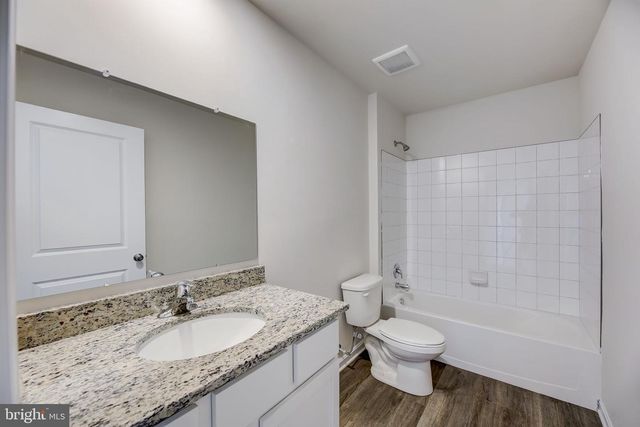 317 ORPINGTON, Martinsburg, WV 25403