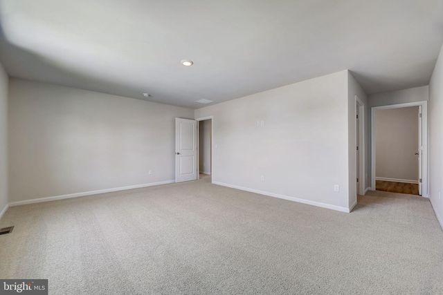 317 ORPINGTON, Martinsburg, WV 25403