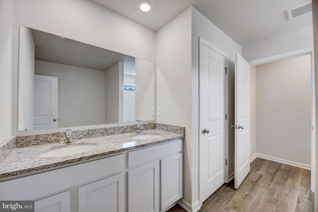 317 ORPINGTON, Martinsburg, WV 25403