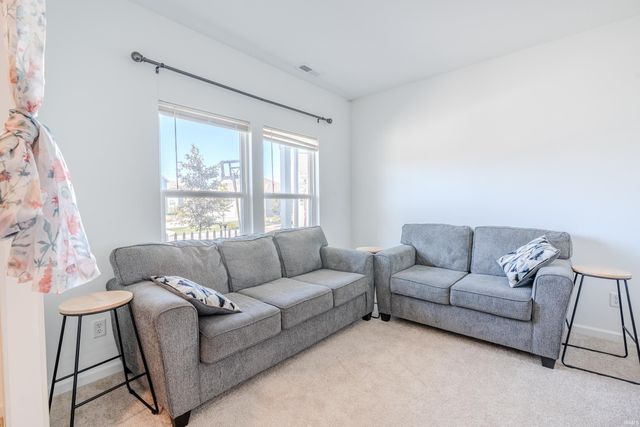 605 Alquin Court, Huntertown, IN 46748