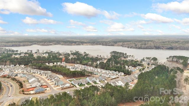 5235 Admirals Landing, Lancaster, SC 29720