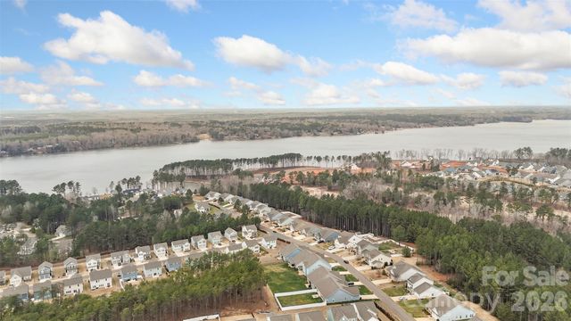 5235 Admirals Landing, Lancaster, SC 29720