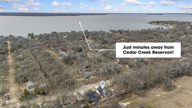 202 Meadow Lake Drive, Gun Barrel City, TX 75156