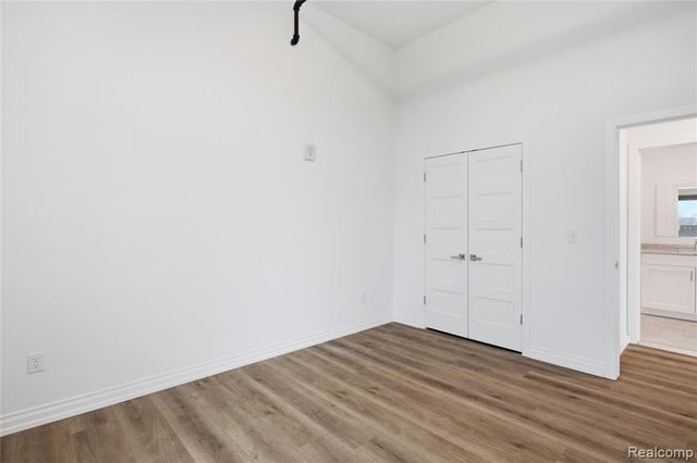 166 Oak St Street 4, Wyandotte, MI 48192