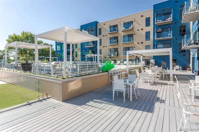 166 Oak St Street 4, Wyandotte, MI 48192