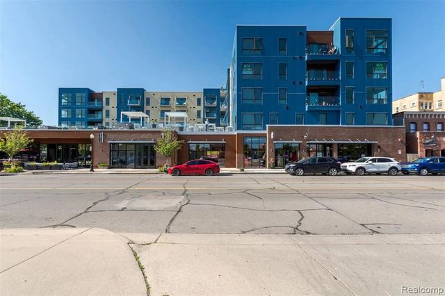 166 Oak St Street 4, Wyandotte, MI 48192