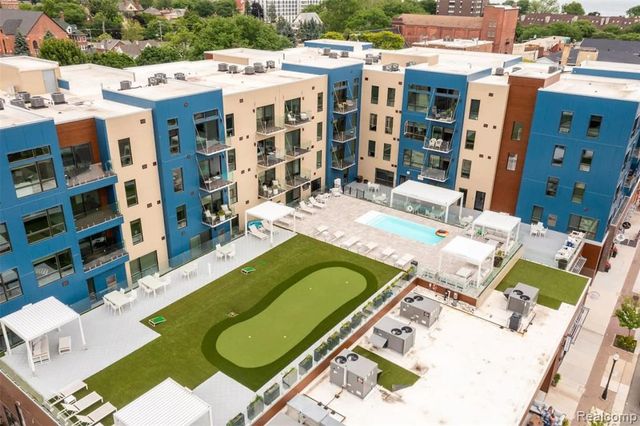 166 Oak St Street 4, Wyandotte, MI 48192