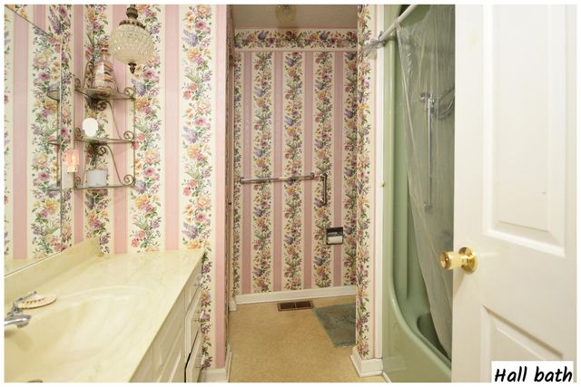 1021 Hanley Lane, Frankfort, KY 40601