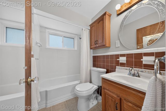 3024 Marais Avenue, Royal Oak, MI 48073
