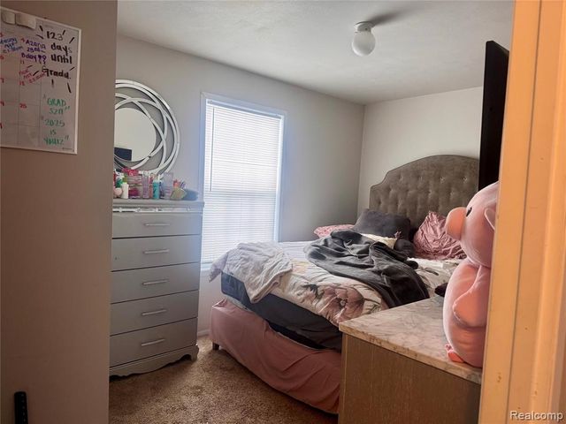 165 S Opdyke Road, Auburn Hills, MI 48326