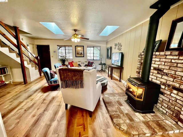 18981 Zachary Ct, Twain Harte, CA 95383