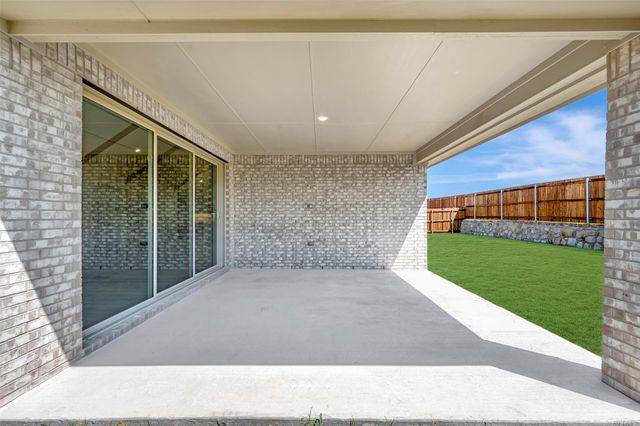 1204 Butterfly Dale Drive, Lavon, TX 75166