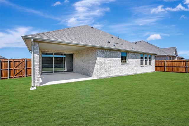 1204 Butterfly Dale Drive, Lavon, TX 75166