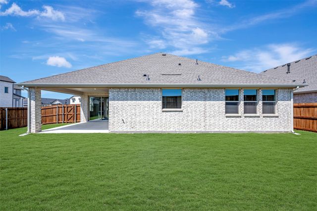 1204 Butterfly Dale Drive, Lavon, TX 75166