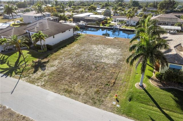 5824 SW 1st AVE, Cape Coral, FL 33914